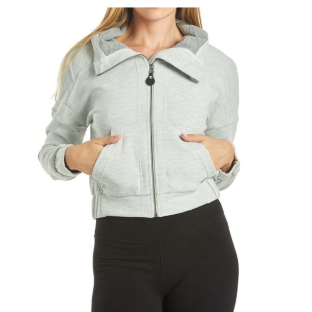 Women’s prana hooded zip up light gray medium
